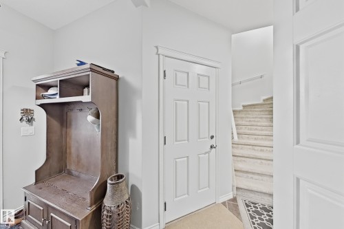 3215 22 Avenue, Edmonton, AB - Indoor Photo Showing Other Room