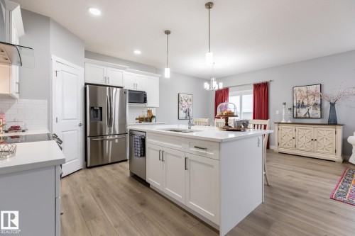 17820 70 Street, Edmonton, AB - Indoor Photo Showing Kitchen With Upgraded Kitchen