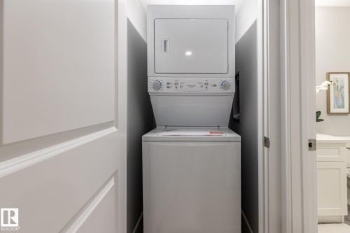 17820 70 Street, Edmonton, AB - Indoor Photo Showing Laundry Room