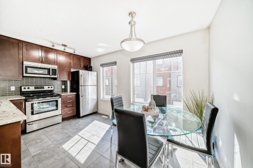 81 3305 Orchards Link Link, Edmonton, AB - Indoor Photo Showing Other Room