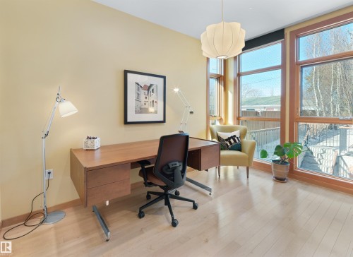 10506 137 Street, Edmonton, AB - Indoor