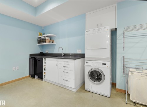 10506 137 Street, Edmonton, AB - Indoor Photo Showing Laundry Room