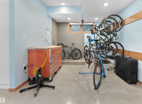 10506 137 Street, Edmonton, AB - Indoor Photo Showing Gym Room