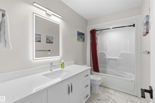 2512 Yoho Inlet, Cold Lake, AB - Indoor Photo Showing Bathroom