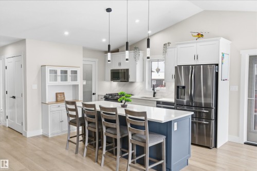 2512 Yoho Inlet, Cold Lake, AB - Indoor