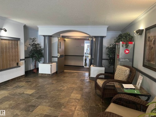 207 592 Hooke Road, Edmonton, AB - Indoor