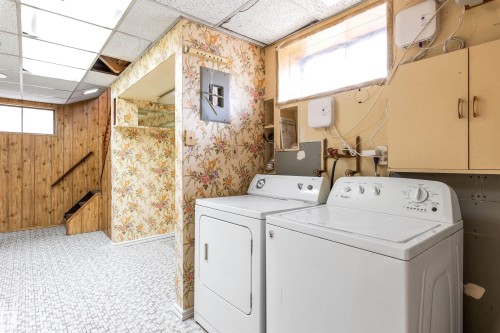 52 Belmont Drive, St. Albert, AB - Indoor Photo Showing Laundry Room