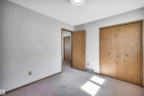 5 Donald Place, St. Albert, AB - Indoor Photo Showing Other Room