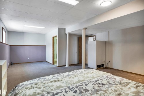 5 Donald Place, St. Albert, AB - Indoor Photo Showing Bedroom