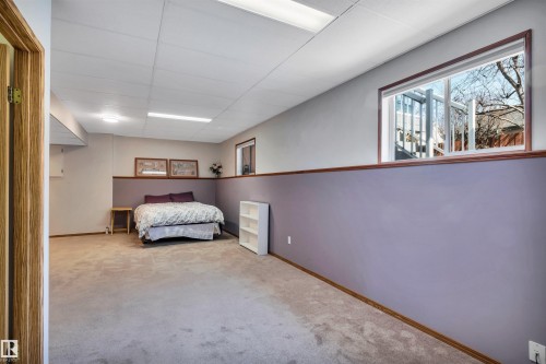 5 Donald Place, St. Albert, AB - Indoor