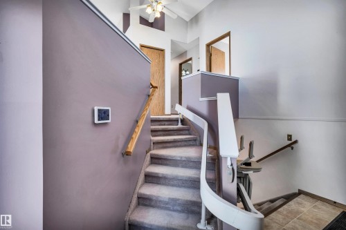 5 Donald Place, St. Albert, AB - Indoor Photo Showing Other Room