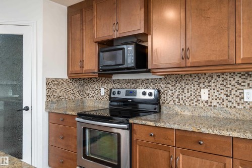 1245 Westerra Crescent, Stony Plain, AB - Indoor Photo Showing Kitchen