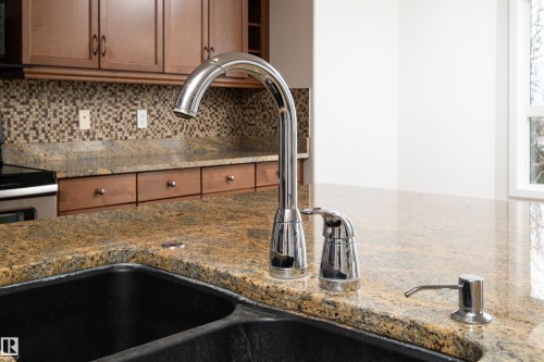 1245 Westerra Crescent, Stony Plain, AB - Indoor Photo Showing Kitchen With Double Sink