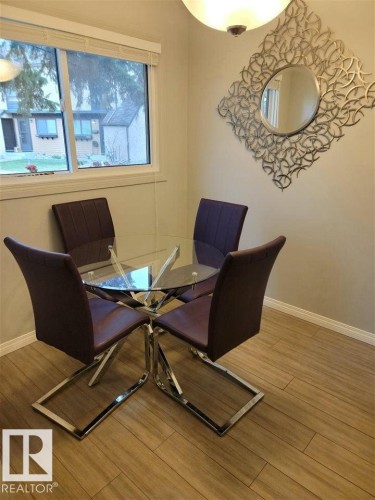 12032 25 Avenue, Edmonton, AB - Indoor