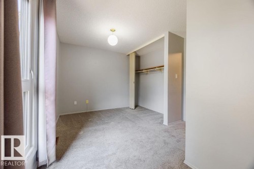 12032 25 Avenue, Edmonton, AB - Indoor Photo Showing Other Room