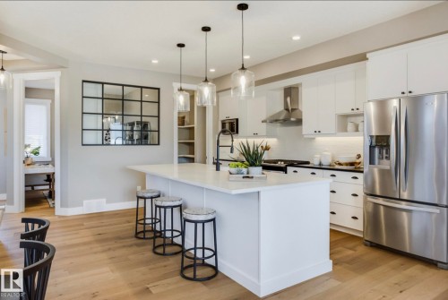 100 Redpoll Wynd, St. Albert, AB - Indoor Photo Showing Kitchen With Upgraded Kitchen