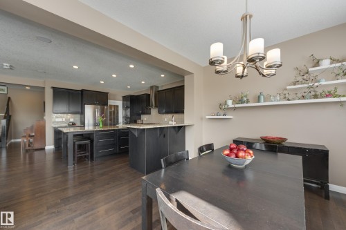 3825 Agar Green, Edmonton, AB - Indoor Photo Showing Dining Room
