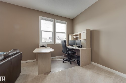 3825 Agar Green, Edmonton, AB - Indoor Photo Showing Office