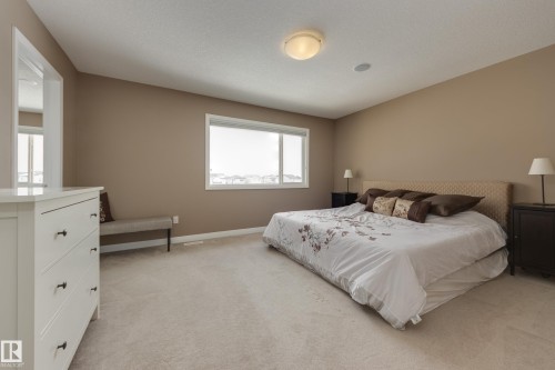 3825 Agar Green, Edmonton, AB - Indoor Photo Showing Bedroom
