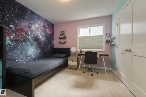 3825 Agar Green, Edmonton, AB - Indoor