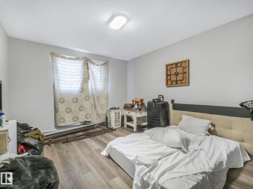 9714 151 Street, Edmonton, AB - Indoor Photo Showing Bedroom