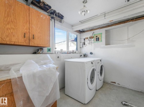 9714 151 Street, Edmonton, AB - Indoor Photo Showing Laundry Room