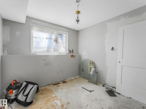 9714 151 Street, Edmonton, AB - Indoor Photo Showing Other Room