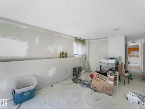 9714 151 Street, Edmonton, AB - Indoor