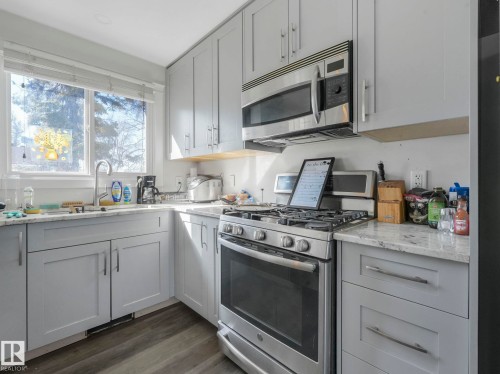 9714 151 Street, Edmonton, AB - Indoor Photo Showing Kitchen