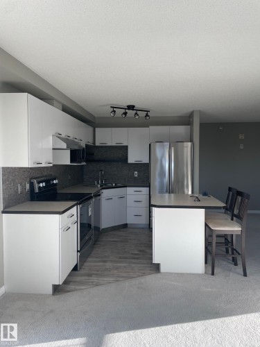 509 11325 83 Street, Edmonton, AB - Indoor Photo Showing Kitchen