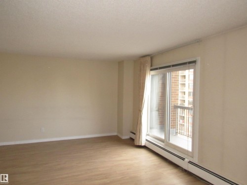1002 9929 113 Street, Edmonton, AB - Indoor Photo Showing Other Room