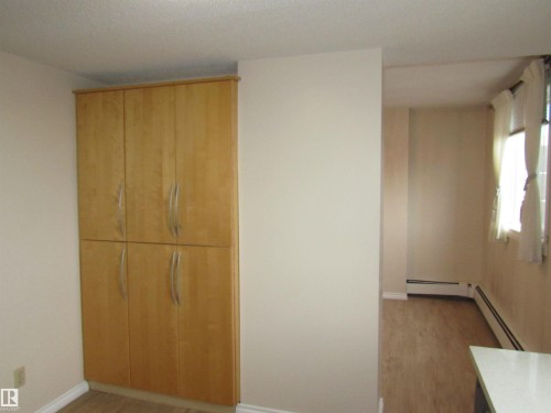 1002 9929 113 Street, Edmonton, AB - Indoor Photo Showing Other Room