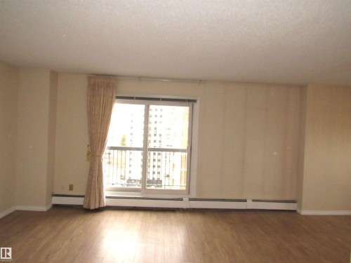 1002 9929 113 Street, Edmonton, AB - Indoor Photo Showing Other Room