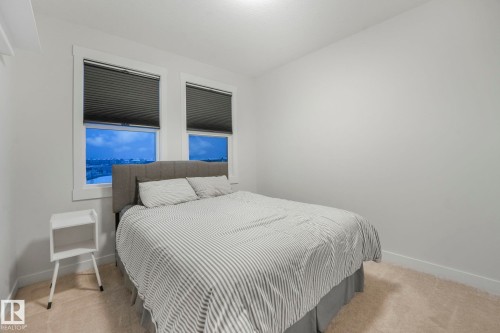 707 Kinglet Boulevard, Edmonton, AB - Indoor Photo Showing Bedroom