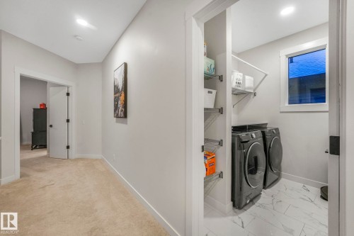 707 Kinglet Boulevard, Edmonton, AB - Indoor Photo Showing Laundry Room