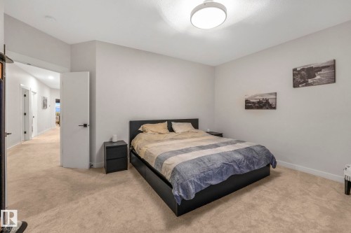 707 Kinglet Boulevard, Edmonton, AB - Indoor Photo Showing Bedroom