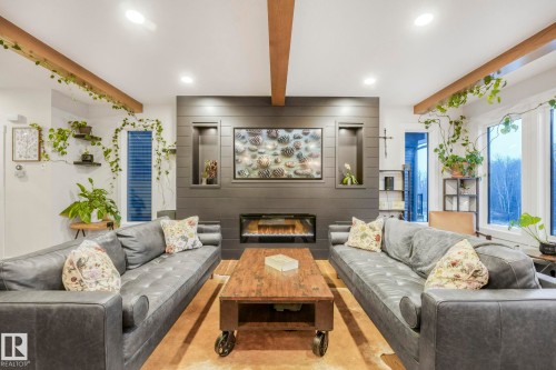 707 Kinglet Boulevard, Edmonton, AB - Indoor Photo Showing Living Room With Fireplace