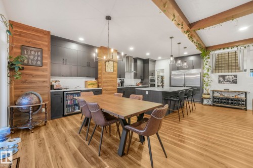 707 Kinglet Boulevard, Edmonton, AB - Indoor Photo Showing Dining Room