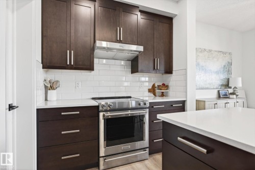 67 Prospect Place, Spruce Grove, AB - Indoor Photo Showing Kitchen With Upgraded Kitchen