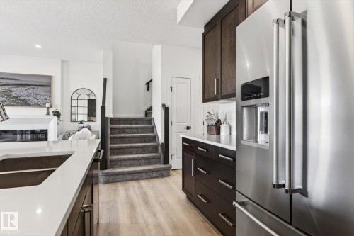 67 Prospect Place, Spruce Grove, AB - Indoor Photo Showing Kitchen With Double Sink With Upgraded Kitchen