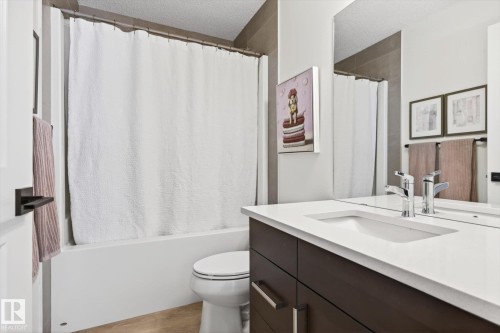 67 Prospect Place, Spruce Grove, AB - Indoor Photo Showing Bathroom