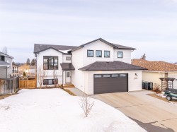 2508 Lake Avenue  Cold Lake, AB T9M 0A1