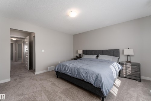 1 Hammett Gate, Spruce Grove, AB - Indoor Photo Showing Bedroom