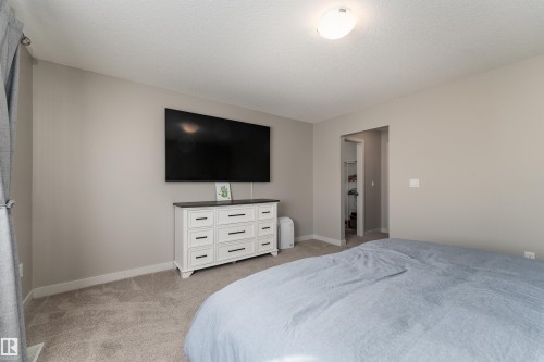 1 Hammett Gate, Spruce Grove, AB - Indoor Photo Showing Bedroom