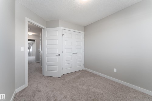 1 Hammett Gate, Spruce Grove, AB - Indoor Photo Showing Other Room