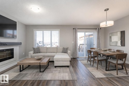 1 Hammett Gate, Spruce Grove, AB - Indoor Photo Showing Living Room With Fireplace