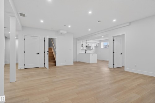 707 180 Street, Edmonton, AB - Indoor Photo Showing Other Room