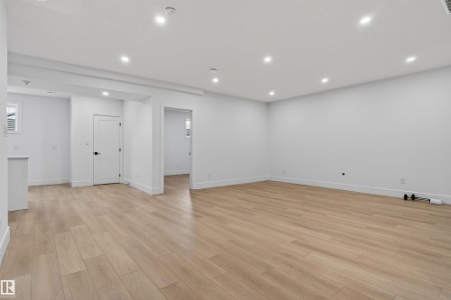 707 180 Street, Edmonton, AB - Indoor Photo Showing Other Room