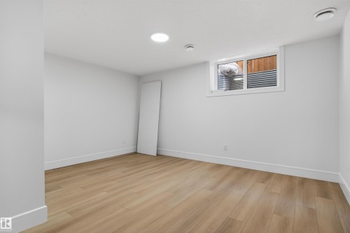707 180 Street, Edmonton, AB - Indoor Photo Showing Other Room