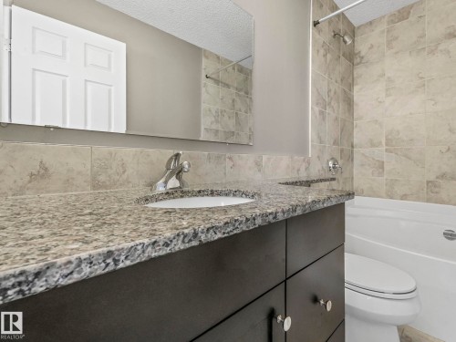 81 2003 Rabbit Hill Road Nw, Edmonton, AB - Indoor Photo Showing Bathroom